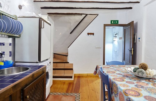 Quesada Apartment | Apartment 'Cazorla Rural Guadalquivir' with Private Terrace, Wi-Fi and Air Conditioning