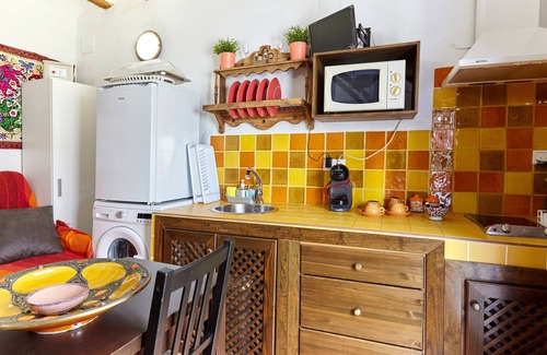 Quesada Apartment | Apartment 'Cazorla Rural Guadiana' with Balcony, Wi-Fi and Air Conditioning