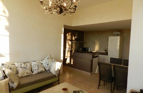 Graveson Apartment | Apartment Chabaud - Graveson, Provence