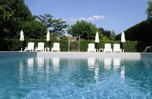 Graveson Apartment | Apartment Chabaud - Graveson, Provence