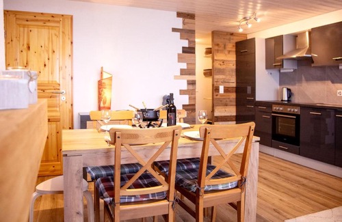 Les Posses-sur-Bex Apartment | Apartment Chavonnes 11 by Interhome