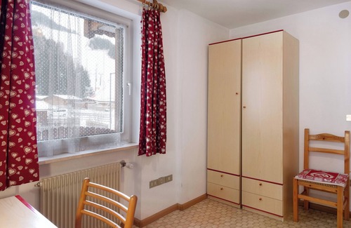 San Giovanni di Fassa Apartment | Apartment "Ciasa Piz Quadrilocale" with Mountain View, Terrace and Wi-Fi