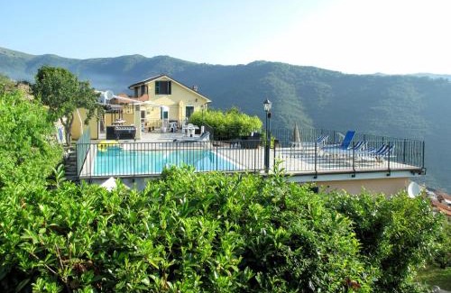 Valloria Apartment | Apartment Ciclamino - VLO204 by Interhome