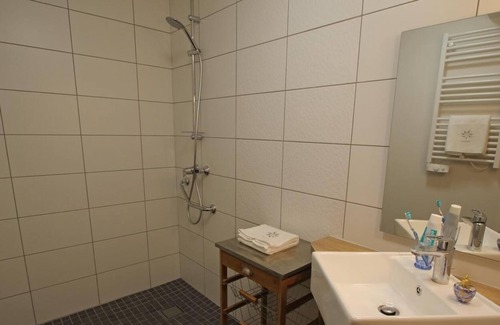 Mijoux Apartment | Apartment-Comfort-Wet room-Terrace-8