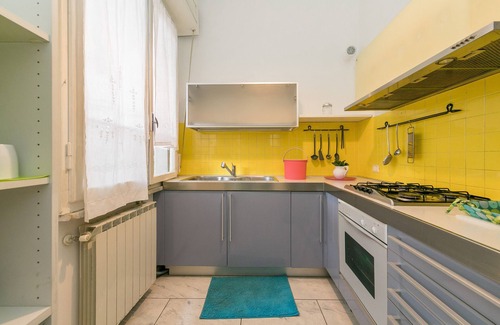 Piombino Apartment | Apartment "Con Giardino a due Passi dal Mare" with Private Garden & Wi-Fi