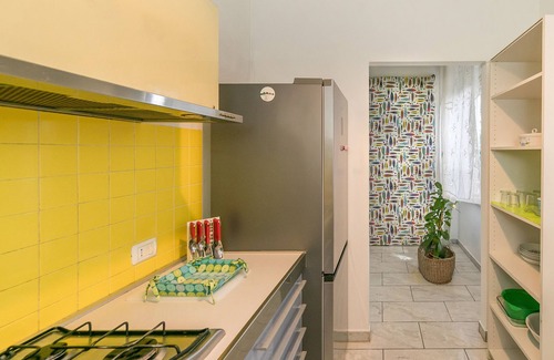 Piombino Apartment | Apartment "Con Giardino a due Passi dal Mare" with Private Garden & Wi-Fi