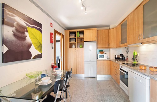 Vale de Parra Apartment | Apartment 'Condomínio Quinta Do Vale' with Shared Pool, Wi-Fi and Air Conditioning