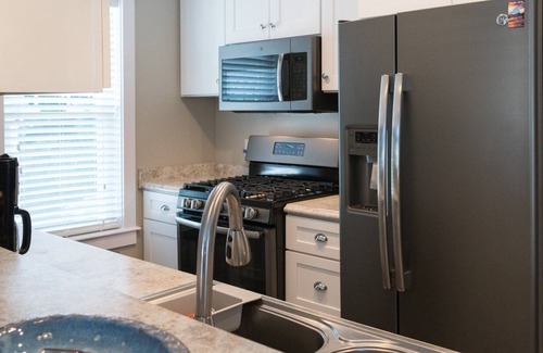 Grand Haven Apartment | Apartment Cottage walk to Grand Haven attractions