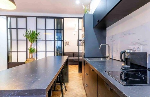 Les Cordeliers Apartment | Apartment-Courtyard view-Private Bathroom