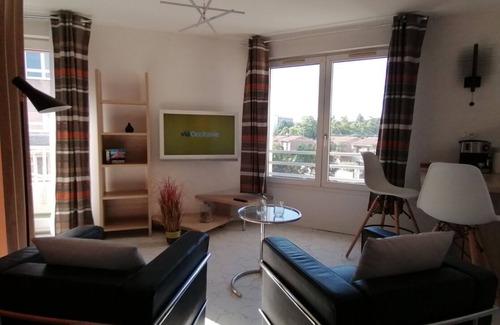 Blagnac Apartment | Apartment Cozy Toulouse-Blagnac prox. Airport - Private Pgk