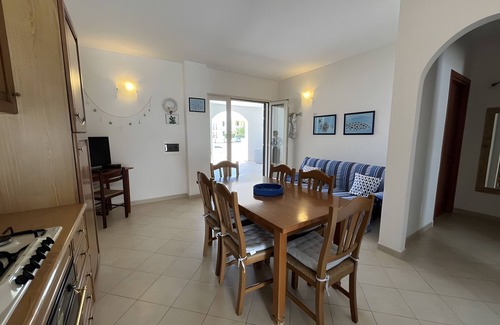 Marina di Pescoluse Apartment | Apartment 'Dimora Dei Coralli Salentoltremare' with Balcony and Air Conditioning