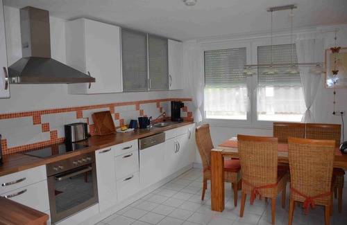 Sipplingen Apartment | Apartment 'Dahlie' with Balcony and Wi-Fi