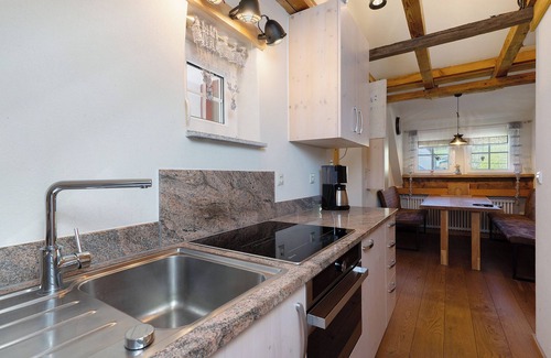 Haslach im Kinzigtal Apartment | Apartment 'Ferienwohnung 2' with Mountain View, Shared Terrace and Wi-Fi
