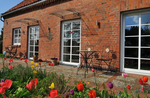 Hollern-Twielenfleth Apartment | Apartment 4 - Schmuckstück - Der Nagelhof holiday apartments & fruit growing