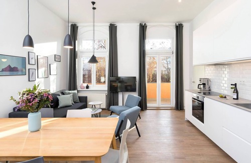 Mitte Apartment | Apartment (110 sqm) with 3 Bedrooms & Balcony