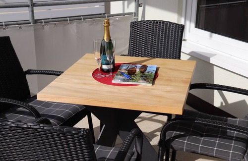 Unteruhldingen Apartment | Apartment 2 with balcony