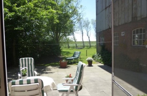 Wesselburenerkoog Apartment | Apartment 'Deichblick' with Balcony and Wi-Fi
