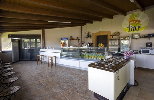 Mazara del Vallo Apartment | Apartment "Delux 15" with Shared Pool & Wi-Fi