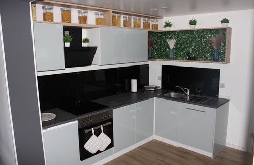 Rodgau Apartment | Apartment "Design Immo Rhein Main Rodgau" with Shared Garden & Wi-Fi