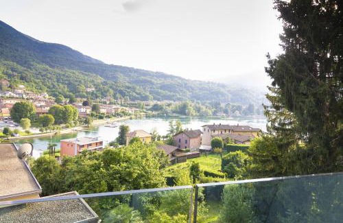 Caslano Apartment | Apartment Design - Terrazzo, vista lago mozzafiato