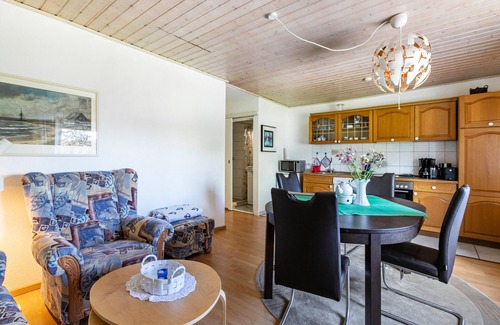 Oersberg Apartment | Apartment 'Devich' with Private Terrace, Private Garden and Wi-Fi