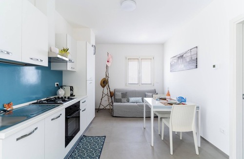 Corsano Apartment | Apartment 'Dimora Conchiglie' with Private Terrace, Wi-Fi and Air Conditioning