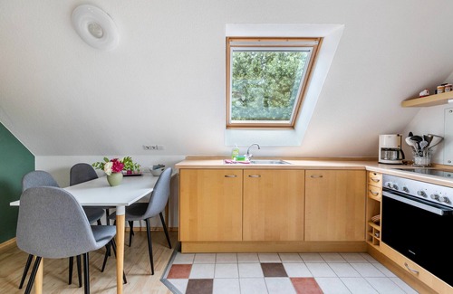 Westerdeich Apartment | Apartment 'Dohle No 1' with Shared Terrace, Shared Garden and Wi-Fi