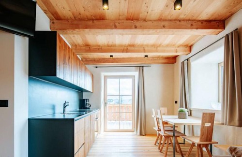 San Genesio Atesino Apartment | Apartment Dolomiten in San Genesio - 6 persons, 2 bedrooms