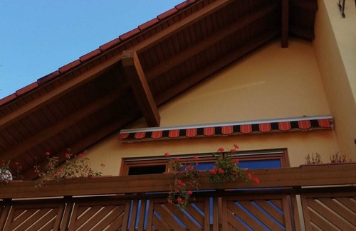 Oberseifersdorf Apartment | Apartment 'Dorfidyle In Oberseifersdorf' with Balcony and Wi-Fi