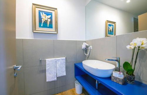 Naples Apartment | Apartment downtown, near Pompei Sorrento ,the sea