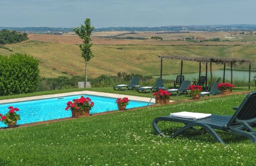 Radi Apartment | APARTMENT DRAGO AIR COND POOL (2/4 PAX) IN FATTORIA DI RADI SIENA TUSCANY ITALY
