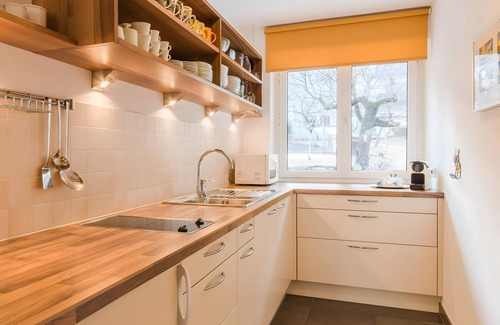 Laces Apartment | Apartment 'Draxlhof Latsch' with Mountain View, Private Garden and Wi-Fi