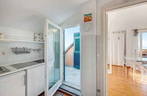 Arenzano Apartment | Apartment "Edo - Arenzanohost" with Sea View & Balconies