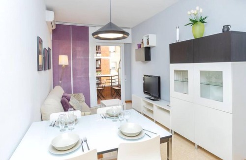 el Camp d'en Grassot i Gracia Nova Apartment | Apartment Eixample Dret in Barcelona - 4 persons, 3 bedrooms