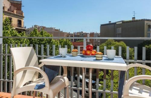 La Nova Esquerra de l'Eixample Apartment | Apartment Eixample Esq Rocafort Diputacio by Interhome