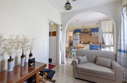 Albisano Apartment | Apartment 'El Casal' with Lake View, Shared Pool and Wi-Fi