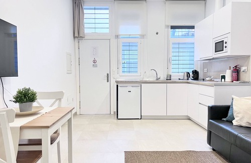 Los Tilos Apartment | Apartment-Ensuite with Shower-Street View-Estación Centro Vialia 7