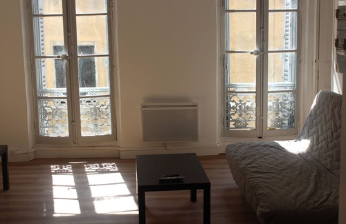 Belsunce Apartment | Apartment Ephemere Colbert