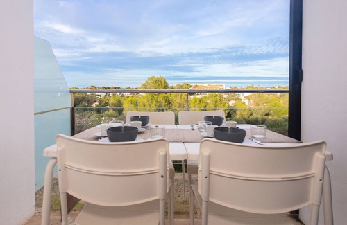 Son Carrio Apartment | Apartment 'Sa Perdiu 14' with Shared Pool, Private Terrace and Wi-Fi