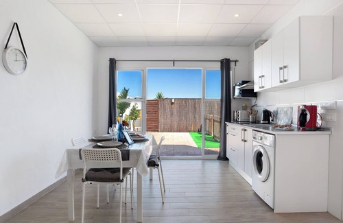Campano House | Apartment 'Currimar' with Private Pool, Wi-Fi and Air Conditioning