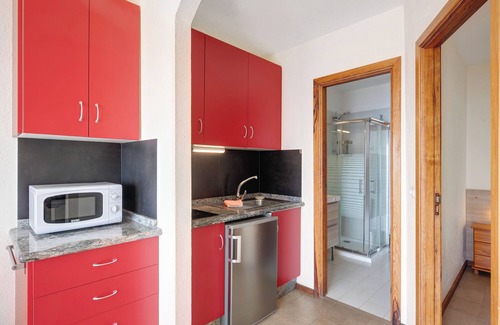 Puerto Naos Apartment | Apartment 'Moijama 10' with Sea View, Shared Pool and Wi-Fi