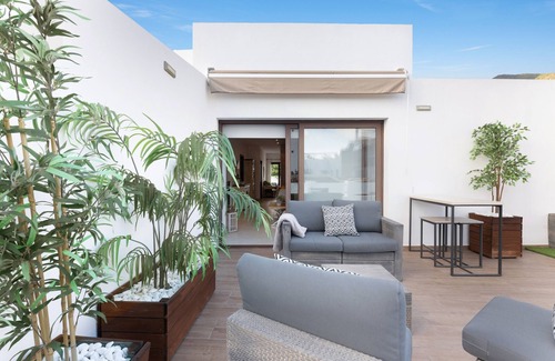 Los Llanos Apartment | Apartment 'Elita House' with Mountain View, Private Terrace and Wi-Fi