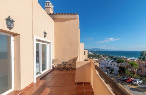 Bahia de Casares Apartment | Apartment "Estrella de la Bahía" with front line Sea View, Shared Pool & Wi-Fi