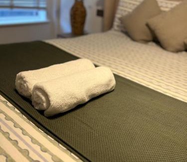 Covent Garden Apartment | Apartment facing Covent Garden station