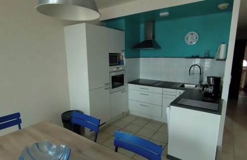 Quiberon Apartment | apartment facing the sea, new, facing south.