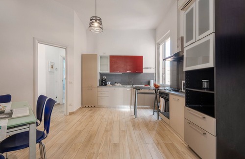 Palermo Apartment | Apartment 'Fb House' with Balcony, Wi-Fi and Air Conditioning