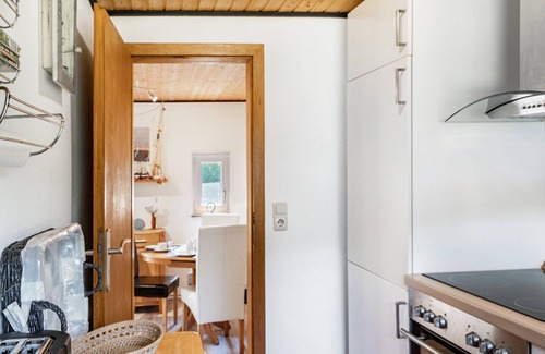 Wangerooge Apartment | Apartment 'Ferienhaus Strandfloh' with Private Terrace, Private Garden and Wi-Fi