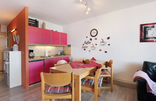 Sankt Englmar Apartment | Apartment 'Ferienwohnung Manuela' with Mountain View, Shared Pool and Wi-Fi