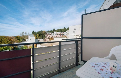 Sankt Englmar Apartment | Apartment 'Ferienwohnung Manuela' with Mountain View, Shared Pool and Wi-Fi