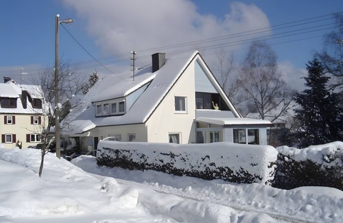 Obermusbach Apartment | Apartment 'Ferienwohnung Emma' with Private Terrace, Shared Garden and Wi-Fi